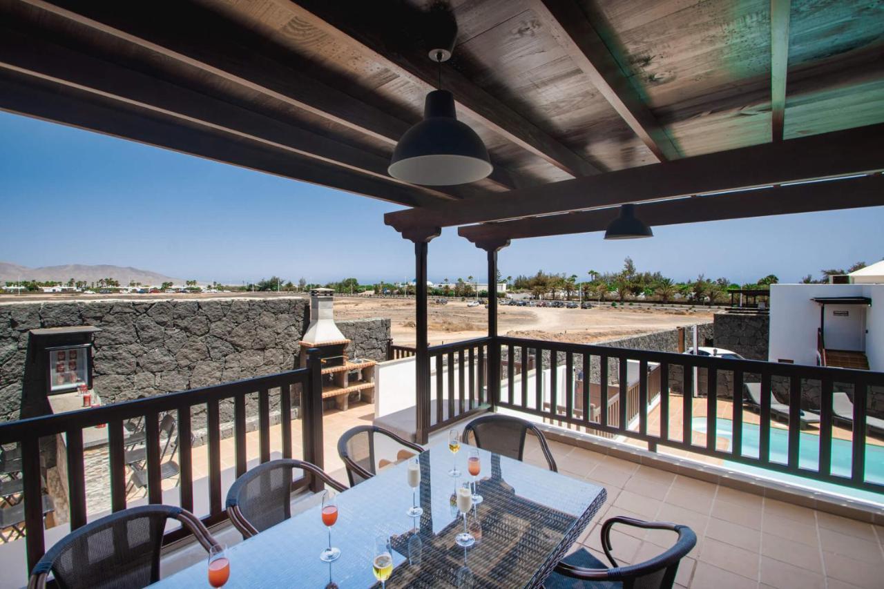 Villa Vista Reina - Luxury 6 Bedroom - Heated Pool- Views - Pool Table - Vista Lobos - Playa Blanca Exteriör bild